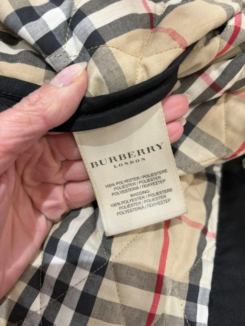 Burberry Quilted Belted Jacket - Size Medium - Picture 8 of 12